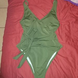 Beautiful LIKE NEW Green One Piece